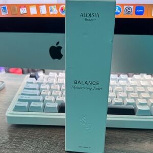 Balance Moisturizing Toner - Mint Green